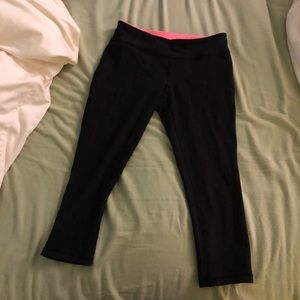 Athletic leggings